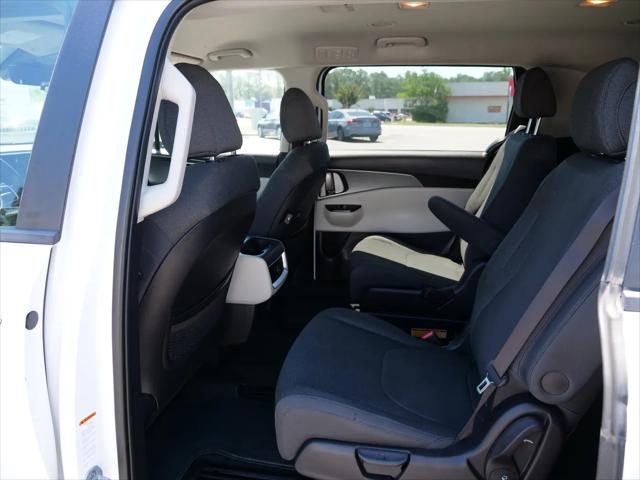 2022 Kia Carnival MPV LX