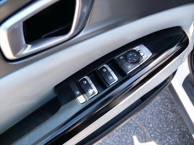 2022 Kia Carnival MPV LX
