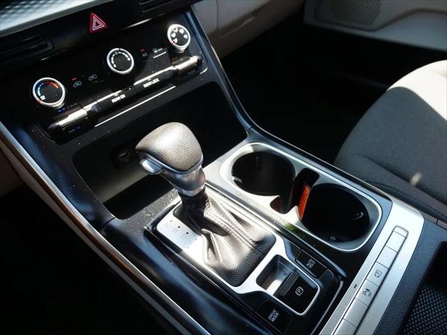 2022 Kia Carnival MPV LX