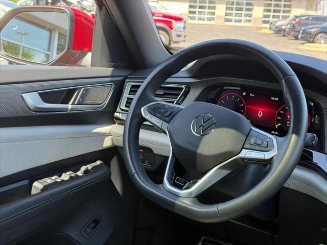 2025 Volkswagen Atlas Cross Sport 2.0T SEL Premium R-Line