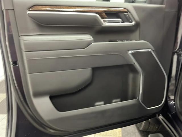 2026 GMC Sierra 2500HD Crew Cab, Standard Bed, SLE, 4WD
