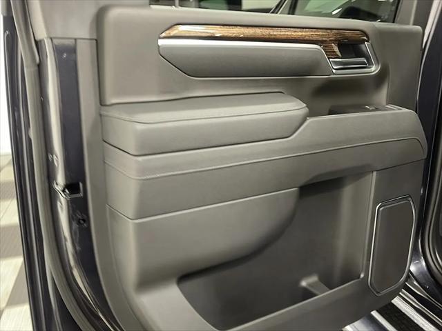 2026 GMC Sierra 2500HD Crew Cab, Standard Bed, SLE, 4WD