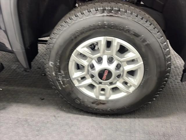 2026 GMC Sierra 2500HD Crew Cab, Standard Bed, SLE, 4WD