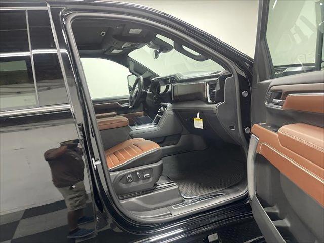 2026 GMC Sierra 3500HD Crew Cab, Long Bed, Denali Ultimate Dual Rear Wheel, 4WD