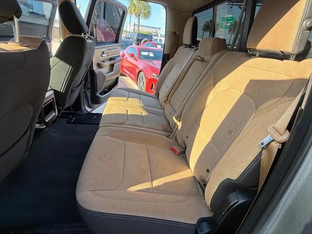 2020 Ram 1500 Big Horn Crew Cab 4x4 5'7" Box