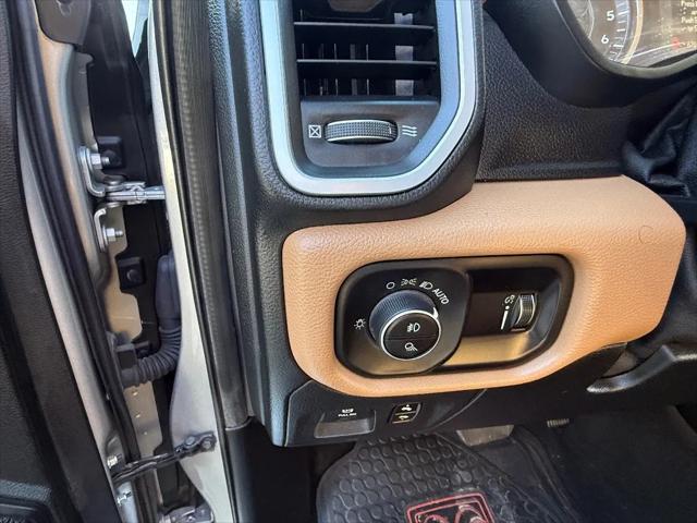 2020 Ram 1500 Big Horn Crew Cab 4x4 5'7" Box