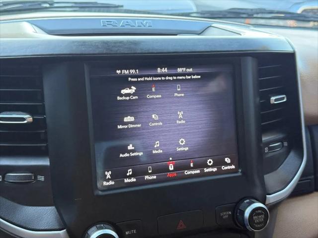 2020 Ram 1500 Big Horn Crew Cab 4x4 5'7" Box