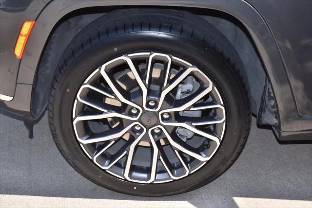 2023 Jeep Grand Cherokee L Summit Reserve 4x4