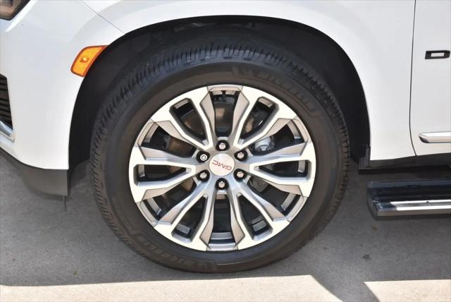 2022 GMC Yukon XL 4WD Denali
