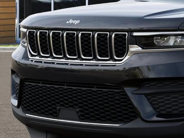 2026 Jeep Grand Cherokee Altitude 4x2