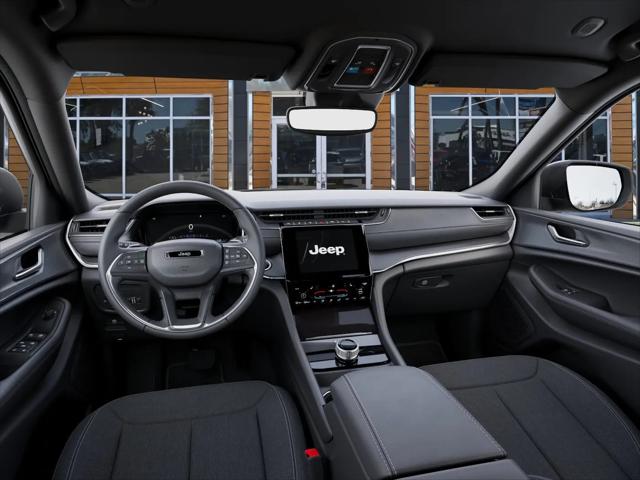 2026 Jeep Grand Cherokee Altitude 4x2
