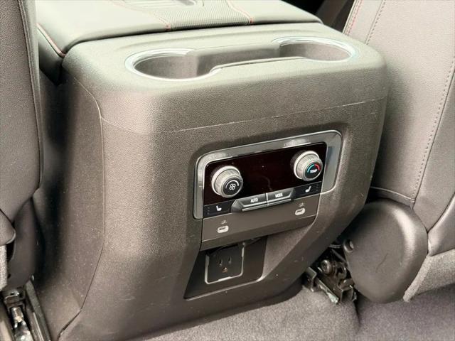 2023 Chevrolet Suburban 4WD RST