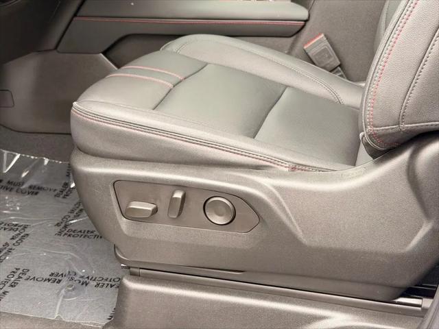 2023 Chevrolet Suburban 4WD RST