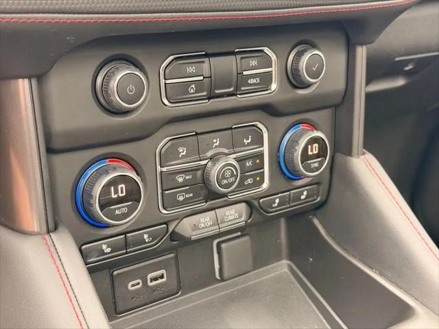 2023 Chevrolet Suburban 4WD RST