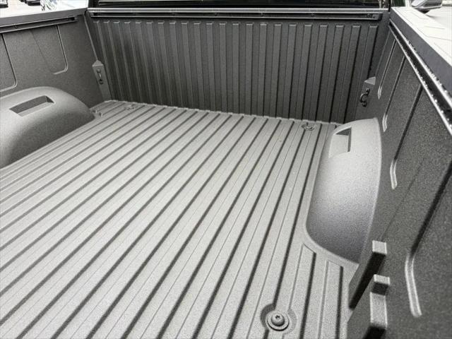2026 Toyota Tundra SR5 CrewMax 5.5' Bed