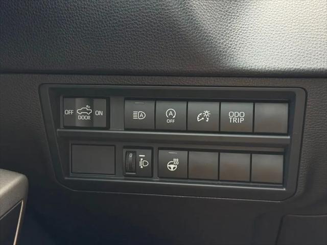 2026 Toyota Tundra SR5 CrewMax 5.5' Bed
