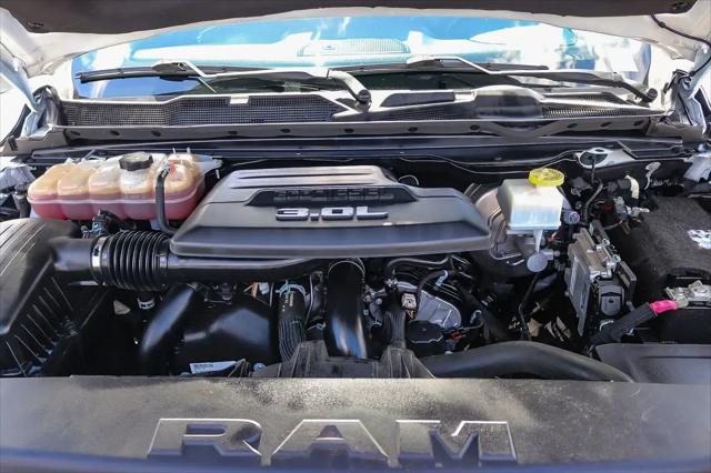 2022 Ram 1500 Laramie Crew Cab 4x2 5'7" Box