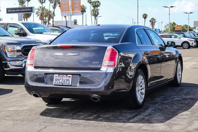 2014 Chrysler 300 Base