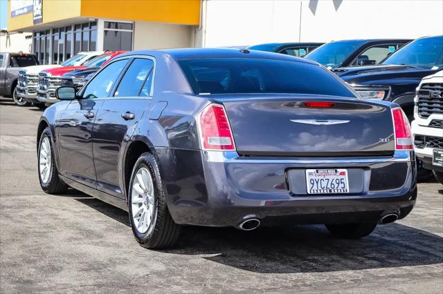 2014 Chrysler 300 Base