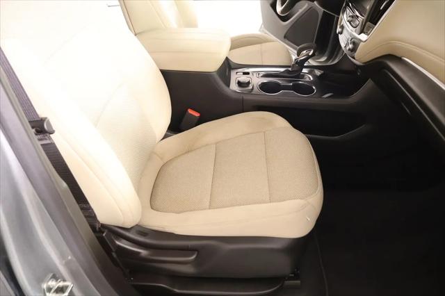 2023 Chevrolet Traverse AWD LT Cloth