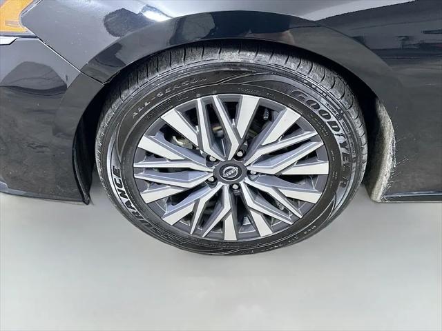 2023 Nissan Altima SV FWD