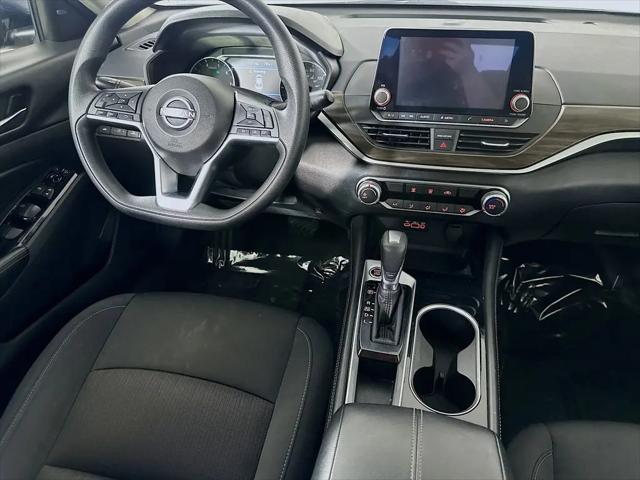 2023 Nissan Altima SV FWD