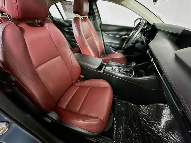 2024 Mazda Mazda3 2.5 S Carbon Edition