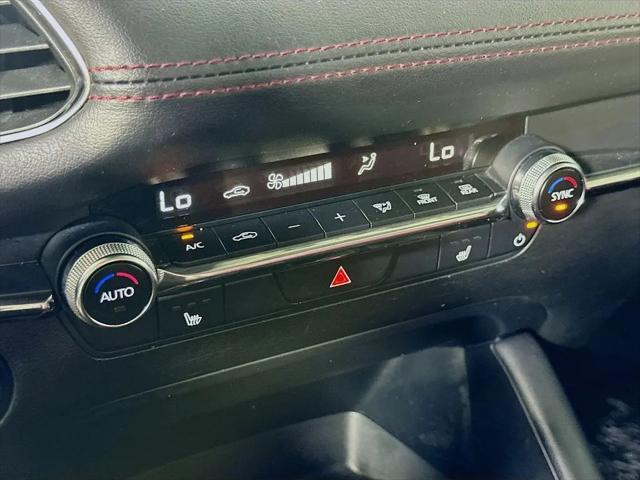 2024 Mazda Mazda3 2.5 S Carbon Edition