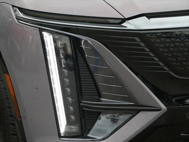 2024 Cadillac iQ Sport w/1SJ
