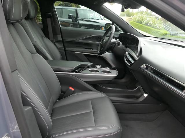 2024 Cadillac iQ Sport w/1SJ