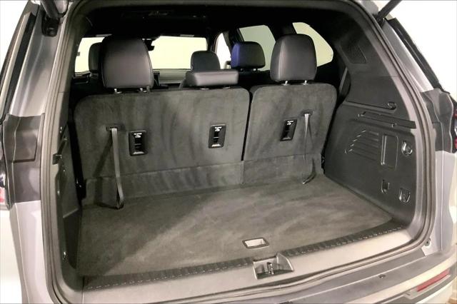 2026 GMC Acadia Elevation FWD