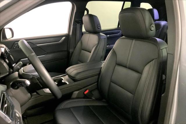 2026 GMC Acadia Elevation FWD