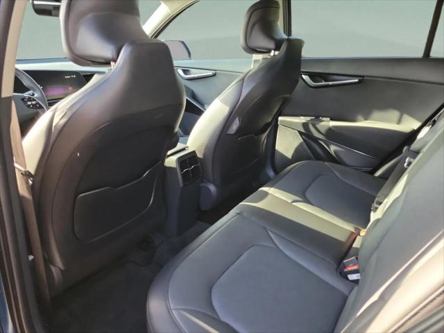 2025 Kia Niro SX