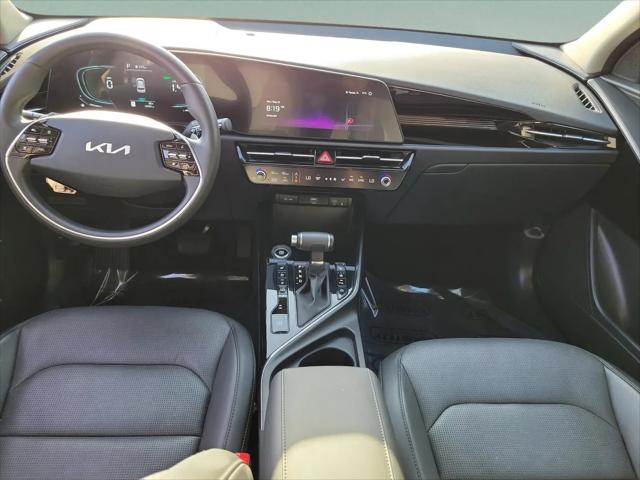 2025 Kia Niro SX