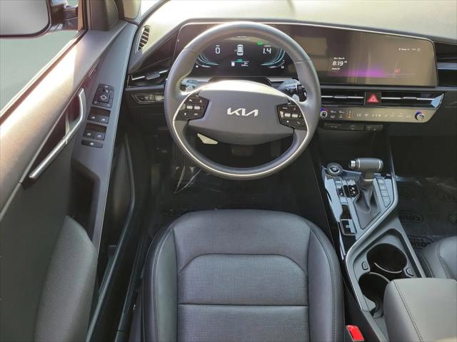 2025 Kia Niro SX