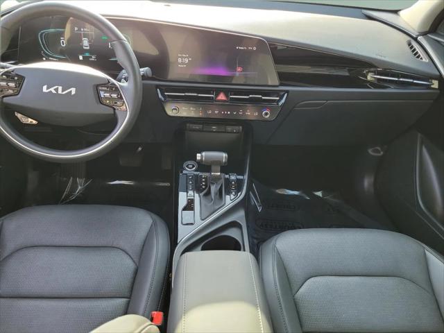 2025 Kia Niro SX