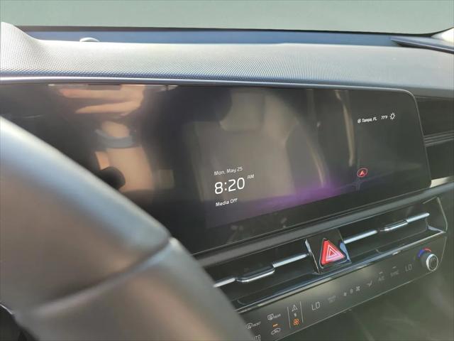 2025 Kia Niro SX