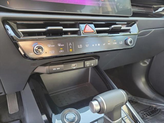 2025 Kia Niro SX