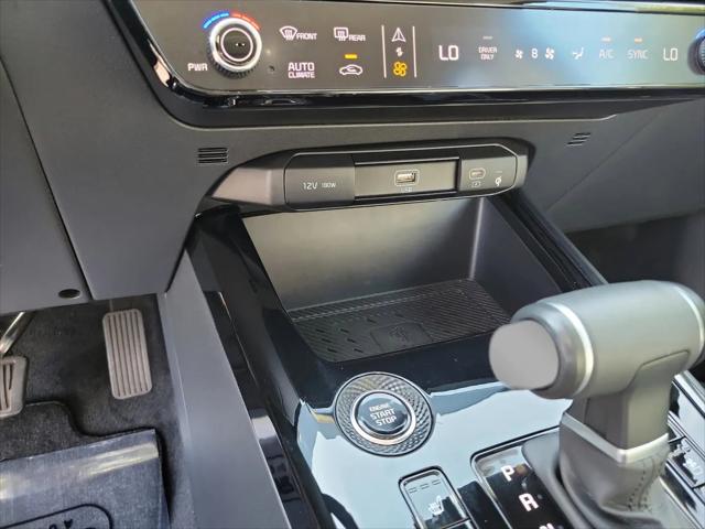 2025 Kia Niro SX
