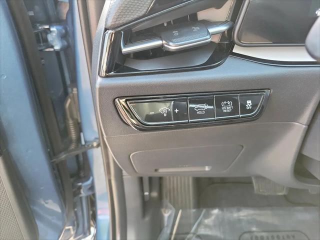 2025 Kia Niro SX