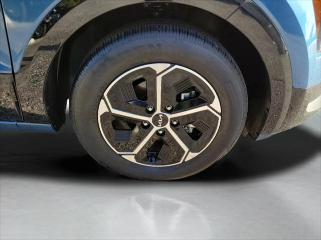 2025 Kia Niro SX