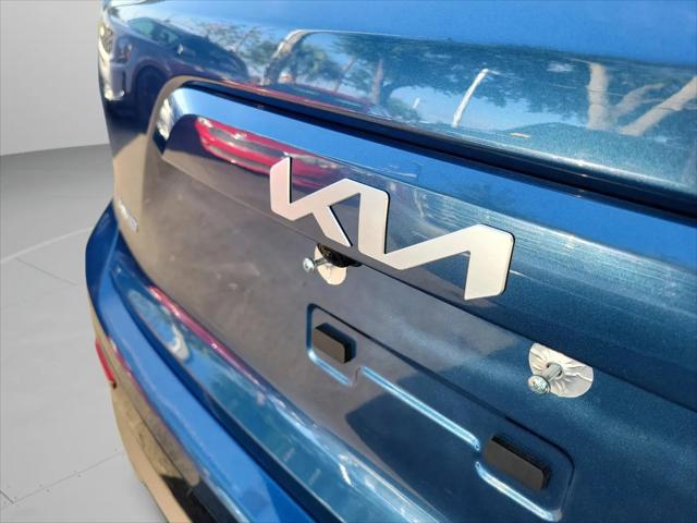2025 Kia Niro SX
