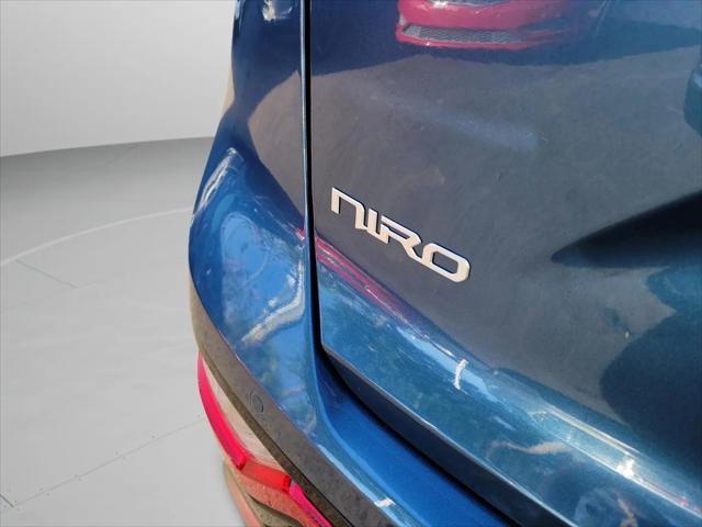 2025 Kia Niro SX
