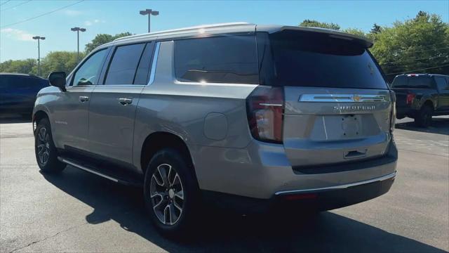 2023 Chevrolet Suburban 4WD LT