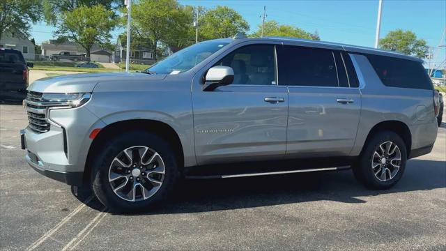 2023 Chevrolet Suburban 4WD LT