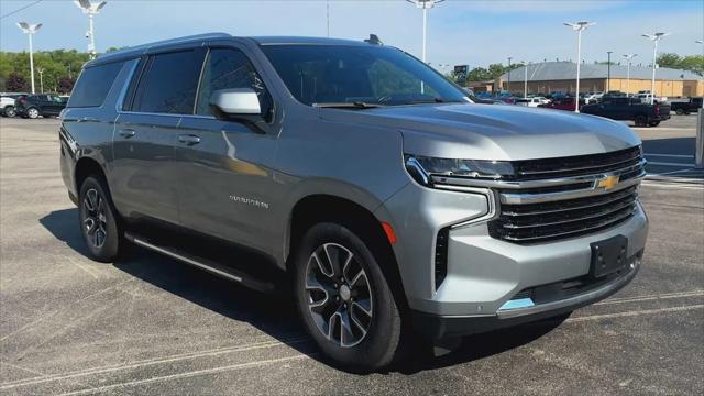 2023 Chevrolet Suburban 4WD LT