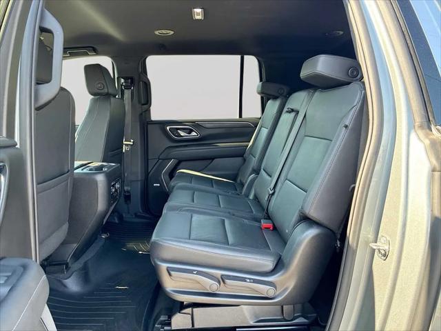 2023 Chevrolet Suburban 4WD LT