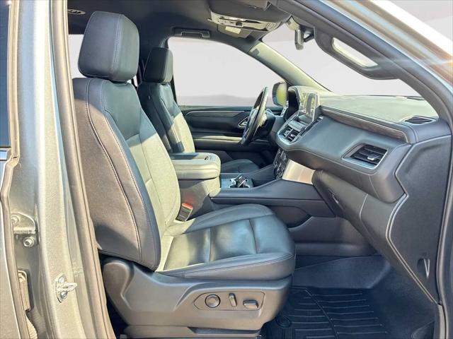 2023 Chevrolet Suburban 4WD LT