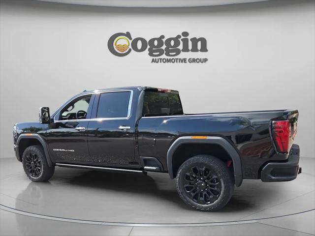 2024 GMC Sierra 2500HD 4WD Crew Cab Standard Bed Denali