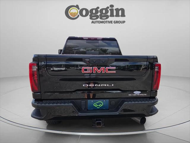2024 GMC Sierra 2500HD 4WD Crew Cab Standard Bed Denali